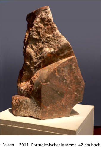 - Felsen -  2011  Portugiesischer Marmor  42 cm hoch